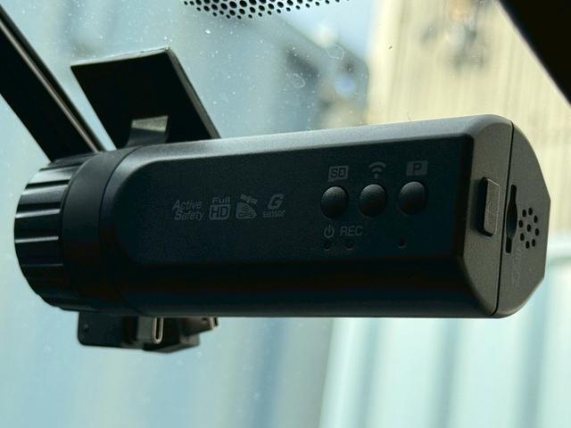 ヴォクシー ZS 煌III 1オーナー・ユーザー買取・純正9型SDナビTV・バックカメラ・フリップダウン・デジタルインナーミラー・両側電動・スマートキー・ETC・トヨタセーフティセンス・ハーフレザー・ドライブレコーダー・7人(16枚目)