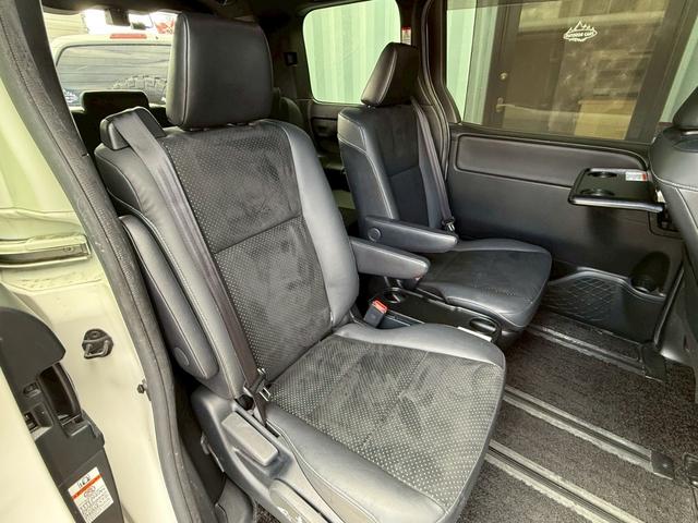 ヴォクシー ZS 煌III 1オーナー・ユーザー買取・純正9型SDナビTV・バックカメラ・フリップダウン・デジタルインナーミラー・両側電動・スマートキー・ETC・トヨタセーフティセンス・ハーフレザー・ドライブレコーダー・7人(20枚目)