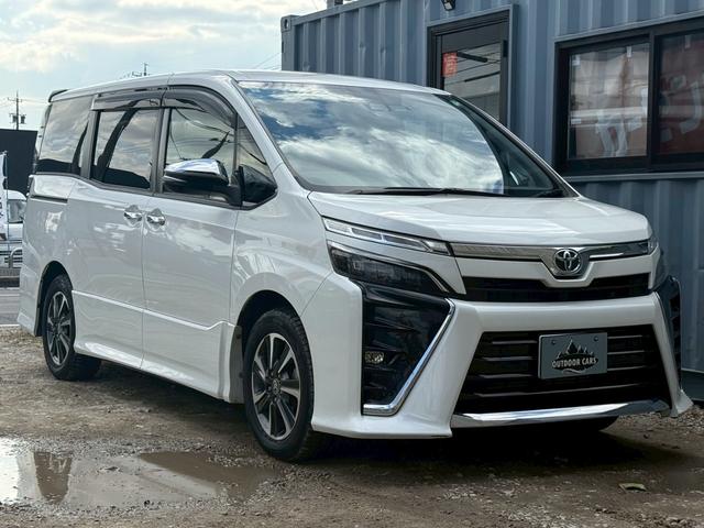 ヴォクシー ZS 煌III 1オーナー・ユーザー買取・純正9型SDナビTV・バックカメラ・フリップダウン・デジタルインナーミラー・両側電動・スマートキー・ETC・トヨタセーフティセンス・ハーフレザー・ドライブレコーダー・7人(23枚目)