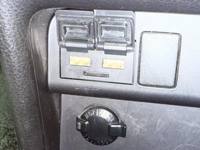 ヴォクシー ZS 煌III 1オーナー・ユーザー買取・純正9型SDナビTV・バックカメラ・フリップダウン・デジタルインナーミラー・両側電動・スマートキー・ETC・トヨタセーフティセンス・ハーフレザー・ドライブレコーダー・7人(37枚目)