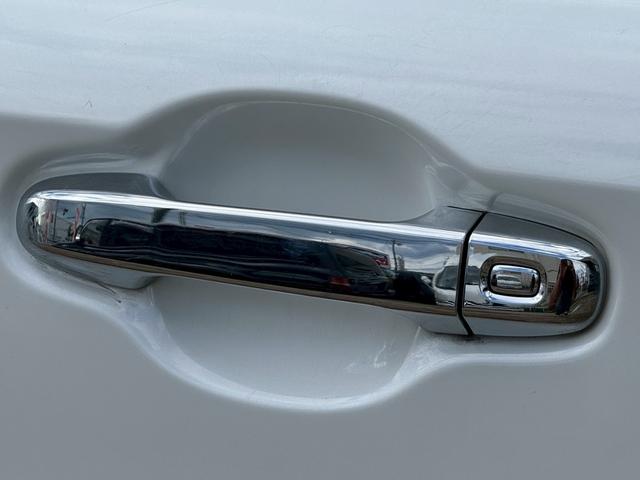 ヴォクシー ZS 煌III 1オーナー・ユーザー買取・純正9型SDナビTV・バックカメラ・フリップダウン・デジタルインナーミラー・両側電動・スマートキー・ETC・トヨタセーフティセンス・ハーフレザー・ドライブレコーダー・7人(41枚目)