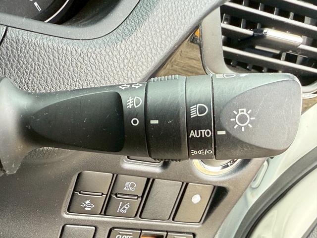 ヴォクシー ZS 煌III 1オーナー・ユーザー買取・純正9型SDナビTV・バックカメラ・フリップダウン・デジタルインナーミラー・両側電動・スマートキー・ETC・トヨタセーフティセンス・ハーフレザー・ドライブレコーダー・7人(50枚目)