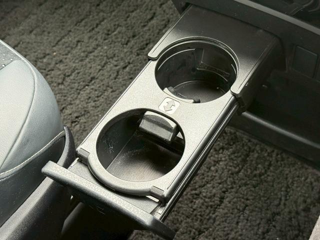 ヴォクシー ZS 煌III 1オーナー・ユーザー買取・純正9型SDナビTV・バックカメラ・フリップダウン・デジタルインナーミラー・両側電動・スマートキー・ETC・トヨタセーフティセンス・ハーフレザー・ドライブレコーダー・7人(66枚目)