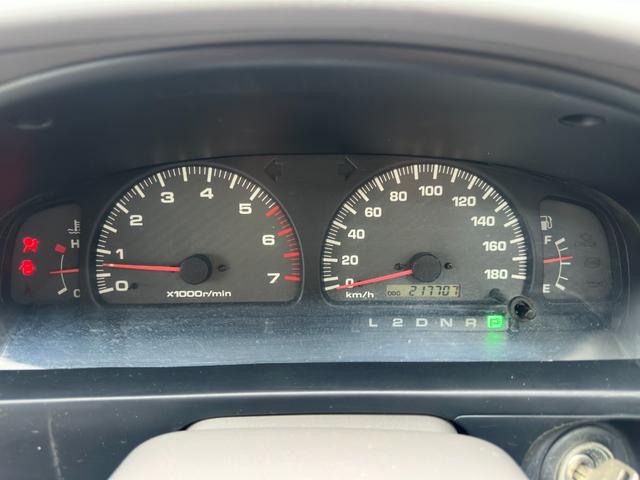 TOYOTA HILUX SURF SSR-V
