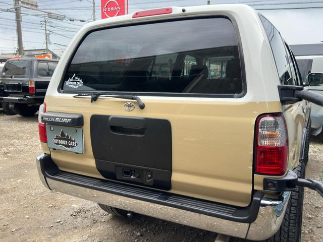 TOYOTA HILUX SURF SSR-V