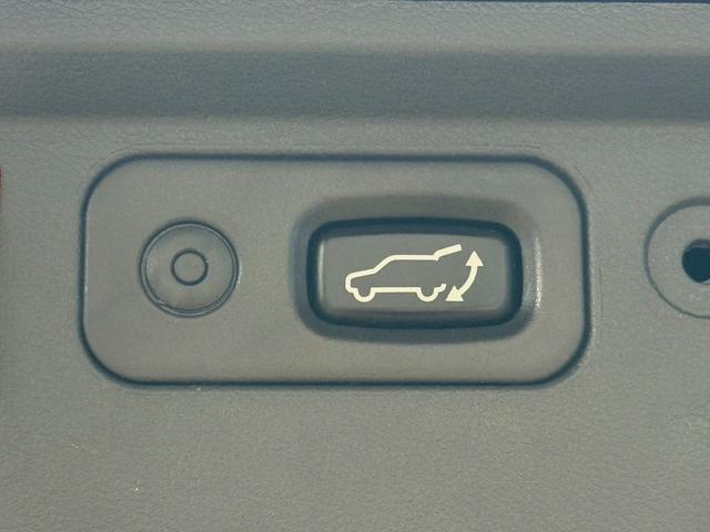 デリカD:5 G プレミアム 純正HDDナビ・3方向カメラ・フルセグTV・フリツプダウン・両側電動スライドドア・パワーバックドア・スマートキー・クルーズコントロール・ETC・オプショングリル・ルーフリアスポイラー・4WD(11枚目)