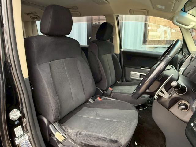 デリカD:5 G プレミアム 純正HDDナビ・3方向カメラ・フルセグTV・フリツプダウン・両側電動スライドドア・パワーバックドア・スマートキー・クルーズコントロール・ETC・オプショングリル・ルーフリアスポイラー・4WD(16枚目)