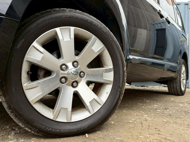 デリカD:5 G プレミアム 純正HDDナビ・3方向カメラ・フルセグTV・フリツプダウン・両側電動スライドドア・パワーバックドア・スマートキー・クルーズコントロール・ETC・オプショングリル・ルーフリアスポイラー・4WD(19枚目)