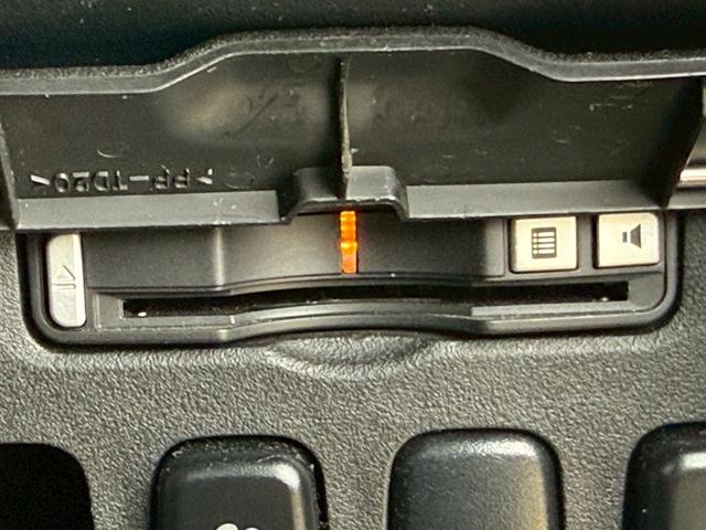 デリカD:5 G プレミアム 純正HDDナビ・3方向カメラ・フルセグTV・フリツプダウン・両側電動スライドドア・パワーバックドア・スマートキー・クルーズコントロール・ETC・オプショングリル・ルーフリアスポイラー・4WD(52枚目)