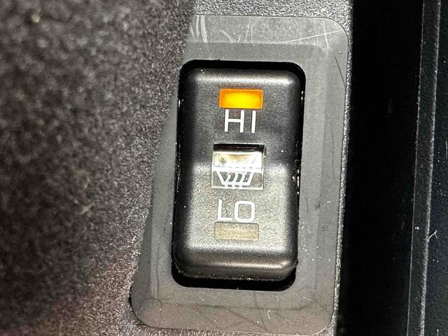 デリカD:5 シャモニー 新品ルーフキャリア・社外AW・純正HDDナビ・カメラ・両側電動スライドドア・ブルバー・シートヒーター・パワーシート・クルコン・ヨコハマジオランダーAT・サイドデカール・4WD・キャプテンシート(18枚目)