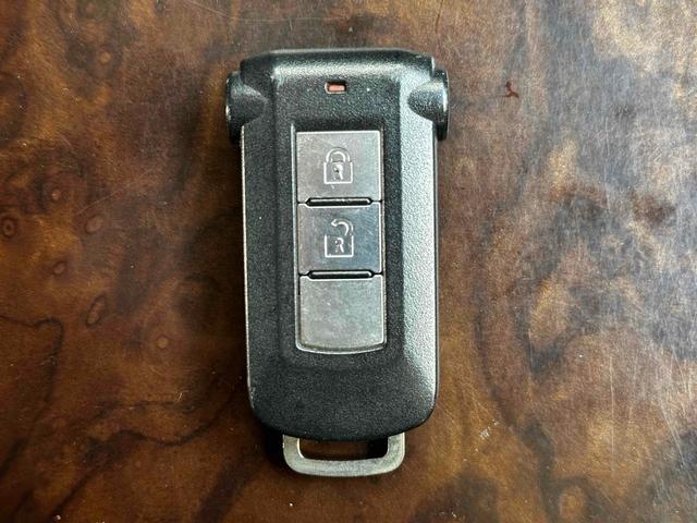 デリカD:5 シャモニー 新品ルーフキャリア・社外AW・純正HDDナビ・カメラ・両側電動スライドドア・ブルバー・シートヒーター・パワーシート・クルコン・ヨコハマジオランダーAT・サイドデカール・4WD・キャプテンシート(22枚目)