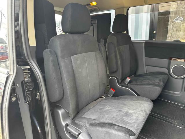 デリカD:5 シャモニー 新品ルーフキャリア・社外AW・純正HDDナビ・カメラ・両側電動スライドドア・ブルバー・シートヒーター・パワーシート・クルコン・ヨコハマジオランダーAT・サイドデカール・4WD・キャプテンシート(29枚目)