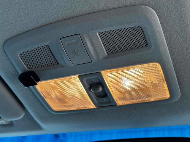 デリカD:5 シャモニー 新品ルーフキャリア・社外AW・純正HDDナビ・カメラ・両側電動スライドドア・ブルバー・シートヒーター・パワーシート・クルコン・ヨコハマジオランダーAT・サイドデカール・4WD・キャプテンシート(65枚目)