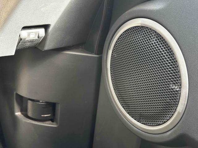 デリカD:5 シャモニー 新品ルーフキャリア・社外AW・純正HDDナビ・カメラ・両側電動スライドドア・ブルバー・シートヒーター・パワーシート・クルコン・ヨコハマジオランダーAT・サイドデカール・4WD・キャプテンシート(68枚目)