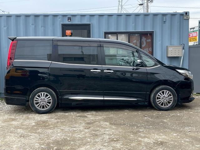 エスクァイア Ｇｉ　ユーザー買取・純正９型ＳＤナビ・フルセグＴＶ・バックカメラ・フリップダウンモニター・両側電動・ＥＴＣ・クルコン・ＬＥＤヘッドライト・サイドリアエアロ・ＡＷ・スマートキー・合成革シート・シートヒーター（24枚目）