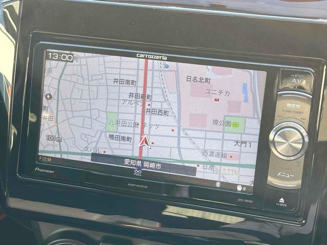 スイフトスポーツ ベースグレード　６速ＭＴ　地デジＳＤナビ　ｂｌｕｅｔｏｏｔｈ　ＤＶＤ再生　フルセグＴＶ　禁煙車　クルーズコントロール　ＬＥＤヘッドライト　シートヒーター　ＥＴＣ　純正アルミホイール　スマートキー　プッシュスタート（5枚目）