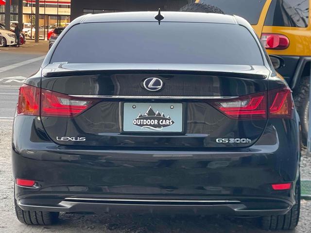 ＧＳ ＧＳ３００ｈ　Ｆスポーツ　社外１９ＡＷ　本革シート　純正ナビ　フルセグＴＶ　ベンチレーション　ＬＥＤヘッド　クルーズコントロール　ＥＴＣ　ＤＶＤ再生　スマートキー　ｂｌｕｅｔｏｏｔｈ　禁煙車　プッシュスタート　買取車両（32枚目）