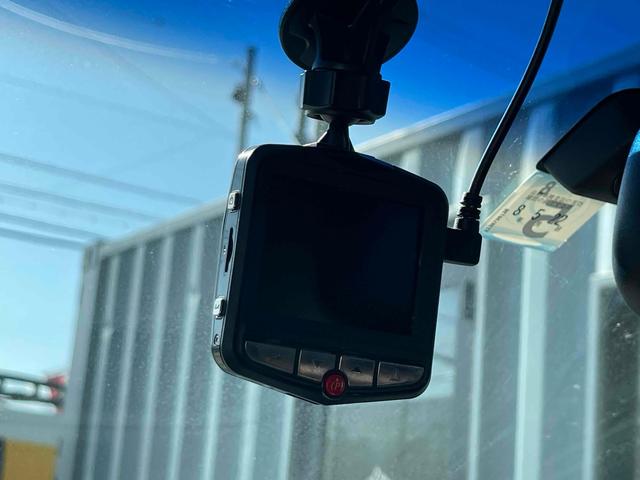 デリカD:5 G パワーパッケージ サイバーナビ 両側パワースライドドア HID クルーズコントロール bluetooth ETC Bカメラ スマートキー 社外AW パドルシフト BFグッドリッチATタイヤ フォグランプ DVD再生(13枚目)