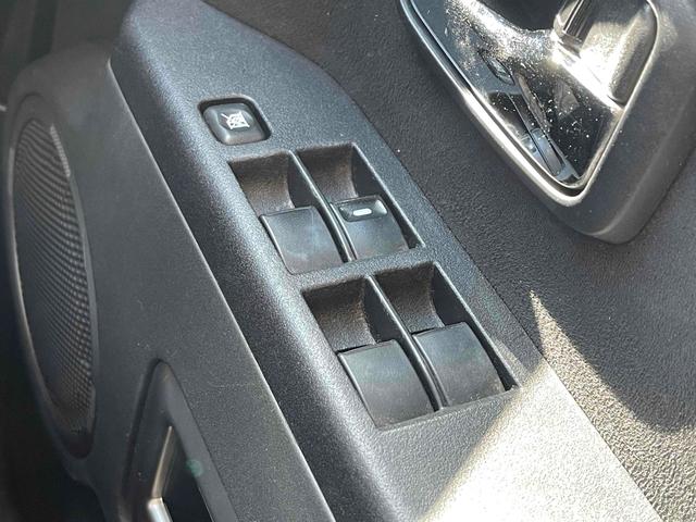 デリカD:5 G パワーパッケージ サイバーナビ 両側パワースライドドア HID クルーズコントロール bluetooth ETC Bカメラ スマートキー 社外AW パドルシフト BFグッドリッチATタイヤ フォグランプ DVD再生(38枚目)