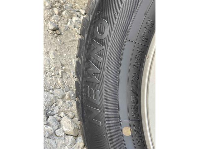 グロリアワゴン ＧＬ　５ＭＴ　ナルディウッドステアリング　買取車両　デジタルインナーミラー　木目調サイドデカール　純正ホイール　ユピテルセキュリティ　レザー調革張り　３列７人乗り　ＥＴＣ　電動格納ミラー　エアコン（30枚目）