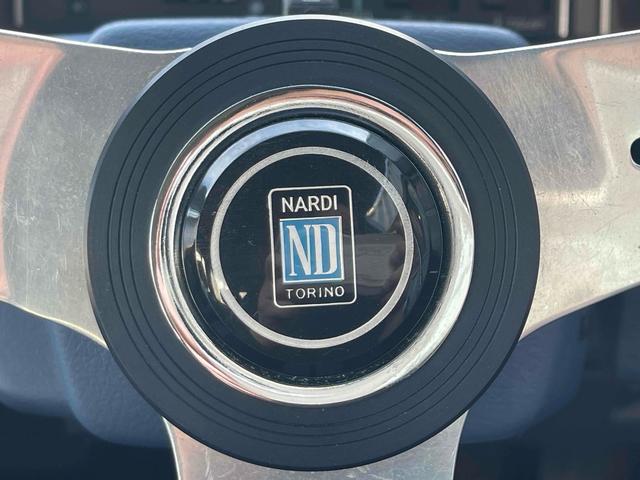 グロリアワゴン ＧＬ　５ＭＴ　ナルディウッドステアリング　買取車両　デジタルインナーミラー　木目調サイドデカール　純正ホイール　ユピテルセキュリティ　レザー調革張り　３列７人乗り　ＥＴＣ　電動格納ミラー　エアコン（55枚目）