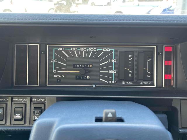 グロリアワゴン ＧＬ　５ＭＴ　ナルディウッドステアリング　買取車両　デジタルインナーミラー　木目調サイドデカール　純正ホイール　ユピテルセキュリティ　レザー調革張り　３列７人乗り　ＥＴＣ　電動格納ミラー　エアコン（56枚目）