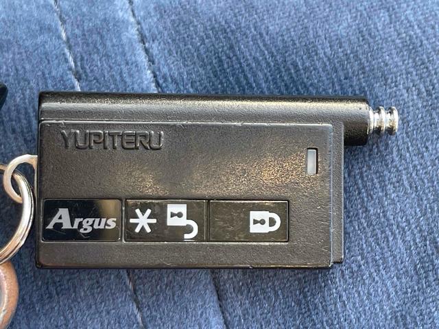 グロリアワゴン ＧＬ　５ＭＴ　ナルディウッドステアリング　買取車両　デジタルインナーミラー　木目調サイドデカール　純正ホイール　ユピテルセキュリティ　レザー調革張り　３列７人乗り　ＥＴＣ　電動格納ミラー　エアコン（69枚目）