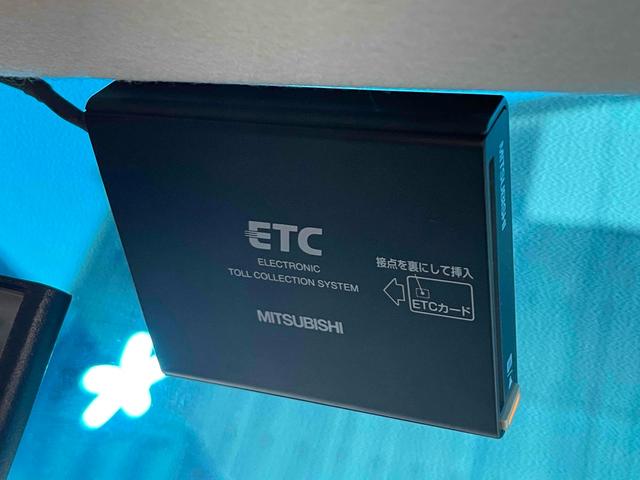 今では必需品のＥＴＣも付いております。高速道路での出入りもスムーズ。渋滞緩和にもなりエコにも繋がります。