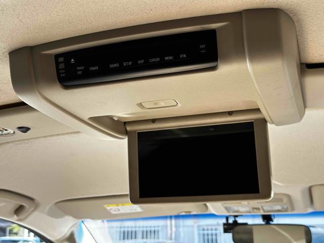 デリカD:5 G プレミアム ボディリフトアップ ガナドールマフラー シートカバー ナビ 後席モニター Bカメラ 両側パワスラ クルコン 社外AW 7人乗り ETC スマートキー HID サイドステップ 電動リアゲート シートH(7枚目)