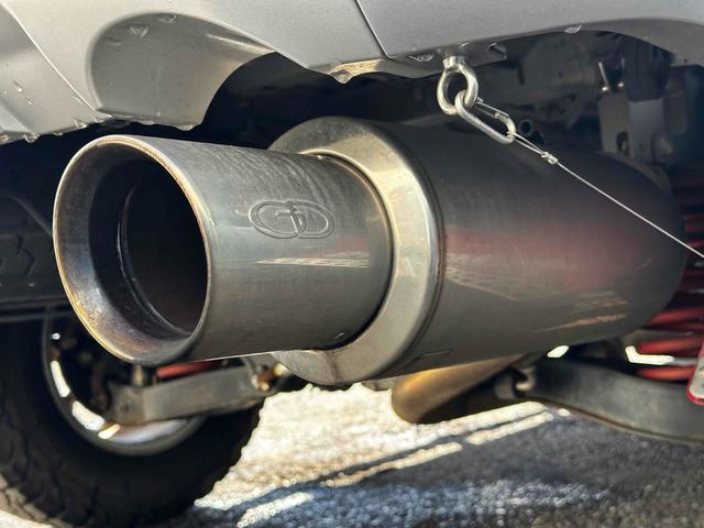 デリカD:5 G プレミアム ボディリフトアップ ガナドールマフラー シートカバー ナビ 後席モニター Bカメラ 両側パワスラ クルコン 社外AW 7人乗り ETC スマートキー HID サイドステップ 電動リアゲート シートH(18枚目)