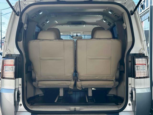 デリカD:5 G プレミアム ボディリフトアップ ガナドールマフラー シートカバー ナビ 後席モニター Bカメラ 両側パワスラ クルコン 社外AW 7人乗り ETC スマートキー HID サイドステップ 電動リアゲート シートH(26枚目)