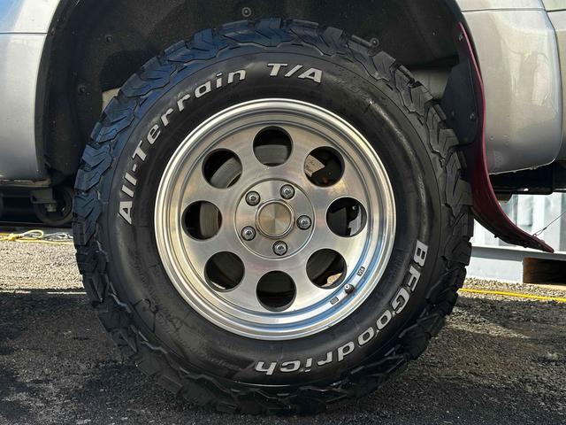 デリカD:5 G プレミアム ボディリフトアップ ガナドールマフラー シートカバー ナビ 後席モニター Bカメラ 両側パワスラ クルコン 社外AW 7人乗り ETC スマートキー HID サイドステップ 電動リアゲート シートH(29枚目)