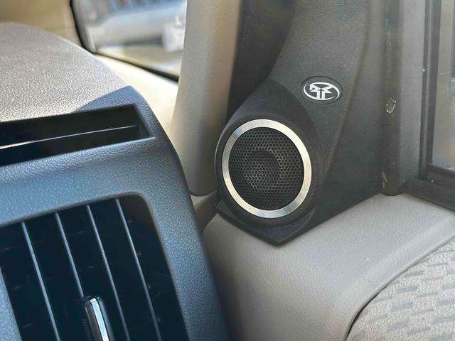 デリカD:5 G プレミアム ボディリフトアップ ガナドールマフラー シートカバー ナビ 後席モニター Bカメラ 両側パワスラ クルコン 社外AW 7人乗り ETC スマートキー HID サイドステップ 電動リアゲート シートH(70枚目)