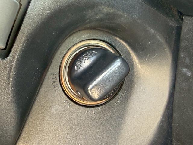 デリカD:5 G パワーパッケージ アルパインHDDナビ・フルセグTV・バックカメラ・両側電動スライドドア・デイトナホイール・マッドスターMTタイヤ・スマートキー・クルーズコントロール・パドルシフト・キセノン・ダブルエアコン・フォグ(37枚目)