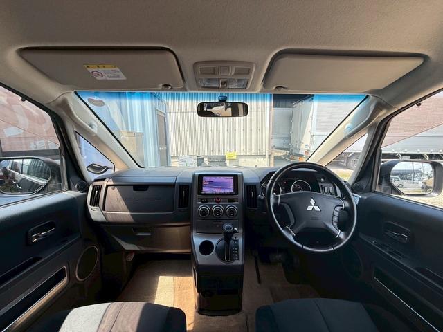 デリカD:5 G パワーパッケージ アルパインHDDナビ・フルセグTV・バックカメラ・両側電動スライドドア・デイトナホイール・マッドスターMTタイヤ・スマートキー・クルーズコントロール・パドルシフト・キセノン・ダブルエアコン・フォグ(38枚目)