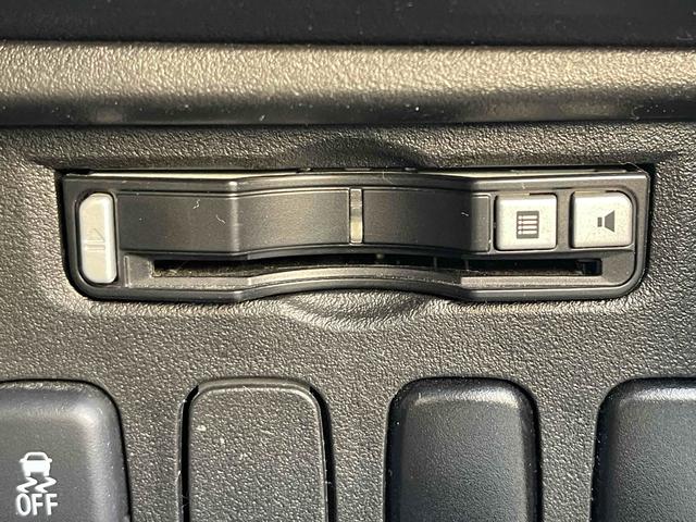 デリカＤ：５ Ｇ　パワーパッケージ　新品ルーフキャリア　フロントブルバー　社外ＡＷ　ＴＯＹＯオープンカントリーＲＴ　両側パワースライドドア　地デジＳＤナビ　前後ドラレコ　Ｂカメラ　ＥＴＣ　クルーズコントロール　ＨＩＤ　ＬＥＤテール（8枚目）