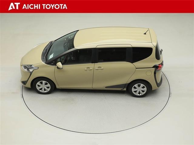 シエンタ ファンベースＧ　ワンオーナー車　２列５人乗り　メモリナビ　パノラマビューモニター　フルセグＴＶ　ＤＶＤ再生可　ＥＴＣ車載器　ドライブレコーダー　ＬＥＤヘッドライト　シートヒーター　　　デュアルエアバッグ　横滑り防止（11枚目）