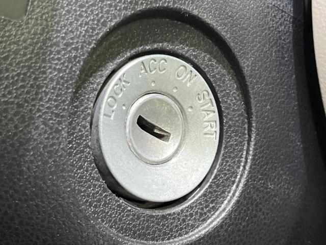 X SAIII 衝突被害軽減装置 禁煙車 オートハイビーム LEDヘッドライト クリアランスソナー 純正CDオーディオ 電動格納ミラー ドアバイザー アイドリングストップ プライバシーガラス(27枚目)