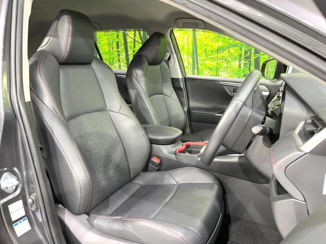 ＲＡＶ４ アドベンチャー　オフロードパッケージ　全周囲カメラ　９型ディスプレイ　ＥＴＣ　ドラレコ　ブラインドスポットモニター　レーダークルーズコントロール　スマートキー　革巻きステアリング　ＬＥＤヘッドライト　オートエアコン　コーナーセンサー（8枚目）