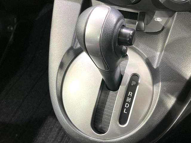 デミオ １３Ｃ－Ｖ　スマートエディションＩＩ　ＣＤオーディオ　禁煙車　電動格納ドアミラー　ステアリングスイッチ　キーレスキー　リアスポイラー　プライバシーガラス　シートリフター（5枚目）