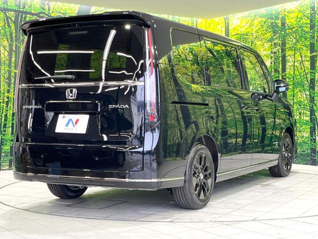ステップワゴン スパーダ　登録済未使用車　１１．４型ナビ　両側電動ドア　バックカメラ　電動リアゲ―ト　衝突軽減　　ＬＥＤヘッドライト　ハーフレザー調シート　シートヒーター　シートバックテーブル　オットマン付き２列目シート（18枚目）