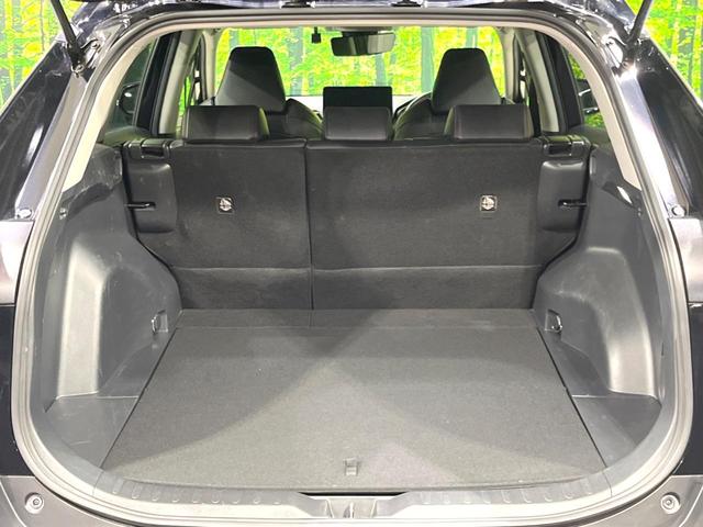 ＲＡＶ４ アドベンチャー　オフロードパッケージＩＩ　禁煙車　１０．５型ディスプレイオーディオ　バックカメラ　ドラレコ　ＥＴＣ　セーフティセンス　レーダークルーズ　パワーシート　シートベンチレーション　デジタルインナーミラー　ブラインドスポットモニター（10枚目）