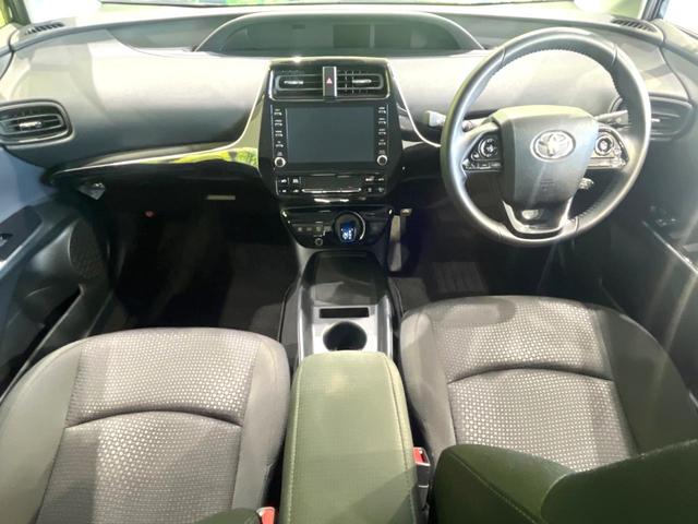 プリウス ＳセーフティプラスＩＩ　後期　純正８型ナビ　全周囲カメラ　ＥＴＣ　ドラレコ　セーフティセンス　レーダークルーズ　ＡＣ１００Ｖ電源　ブラインドスポットモニター　ＬＥＤヘッドライト　ステアリングスイッチ　Ｂｌｕｅｔｏｏｔｈ接続（2枚目）