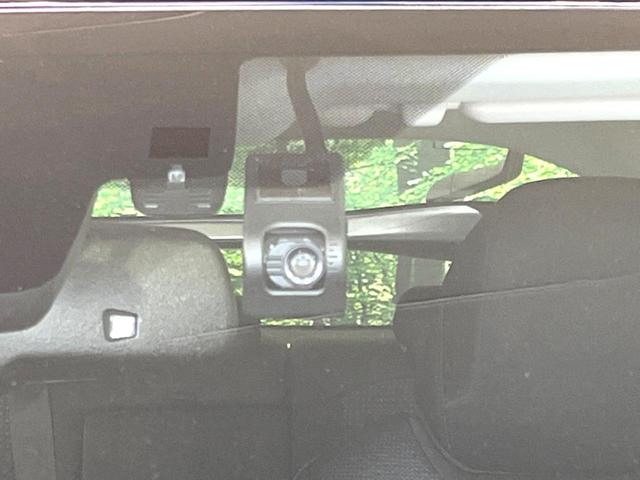 プリウス ＳセーフティプラスＩＩ　後期　純正８型ナビ　全周囲カメラ　ＥＴＣ　ドラレコ　セーフティセンス　レーダークルーズ　ＡＣ１００Ｖ電源　ブラインドスポットモニター　ＬＥＤヘッドライト　ステアリングスイッチ　Ｂｌｕｅｔｏｏｔｈ接続（6枚目）