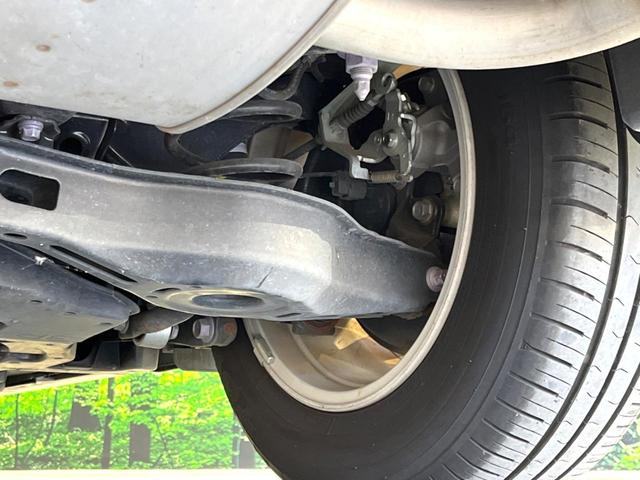 プリウス ＳセーフティプラスＩＩ　後期　純正８型ナビ　全周囲カメラ　ＥＴＣ　ドラレコ　セーフティセンス　レーダークルーズ　ＡＣ１００Ｖ電源　ブラインドスポットモニター　ＬＥＤヘッドライト　ステアリングスイッチ　Ｂｌｕｅｔｏｏｔｈ接続（21枚目）