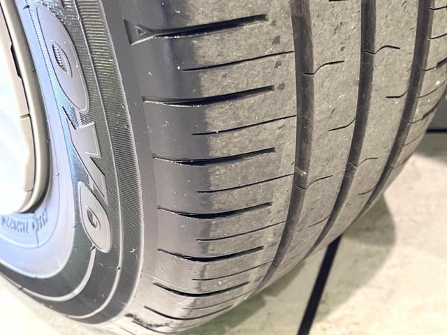 プリウス ＳセーフティプラスＩＩ　後期　純正８型ナビ　全周囲カメラ　ＥＴＣ　ドラレコ　セーフティセンス　レーダークルーズ　ＡＣ１００Ｖ電源　ブラインドスポットモニター　ＬＥＤヘッドライト　ステアリングスイッチ　Ｂｌｕｅｔｏｏｔｈ接続（30枚目）