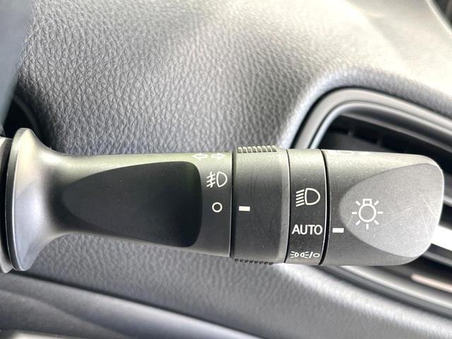 プリウス ＳセーフティプラスＩＩ　後期　純正８型ナビ　全周囲カメラ　ＥＴＣ　ドラレコ　セーフティセンス　レーダークルーズ　ＡＣ１００Ｖ電源　ブラインドスポットモニター　ＬＥＤヘッドライト　ステアリングスイッチ　Ｂｌｕｅｔｏｏｔｈ接続（44枚目）