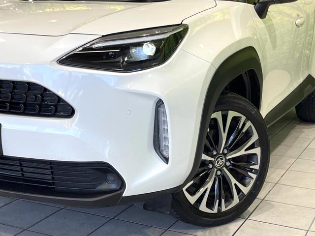 ヤリスクロス ハイブリッドＺ　現行　禁煙車　ナビ機能　全周囲カメラ　ＥＴＣ　前後ドラレコ　セーフティセンス　レーダークルーズコントロール　シートヒーター　パワーシート　ＬＥＤヘッドライト　スマートキー　オートライト（12枚目）