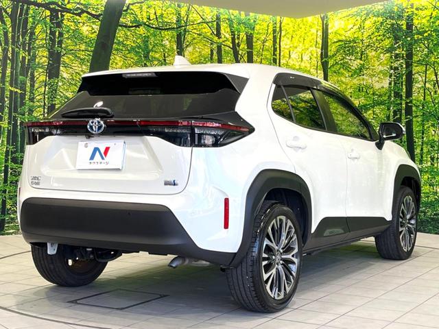 ヤリスクロス ハイブリッドＺ　現行　禁煙車　ナビ機能　全周囲カメラ　ＥＴＣ　前後ドラレコ　セーフティセンス　レーダークルーズコントロール　シートヒーター　パワーシート　ＬＥＤヘッドライト　スマートキー　オートライト（17枚目）