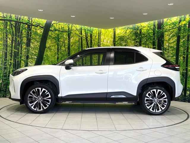 ヤリスクロス ハイブリッドＺ　現行　禁煙車　ナビ機能　全周囲カメラ　ＥＴＣ　前後ドラレコ　セーフティセンス　レーダークルーズコントロール　シートヒーター　パワーシート　ＬＥＤヘッドライト　スマートキー　オートライト（25枚目）